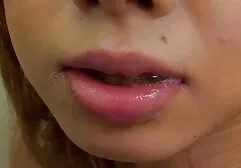 मालिशिया लड़की को सेक्स के लिए तलाक देता है। हिंदी एचडी सेक्सी मूवी