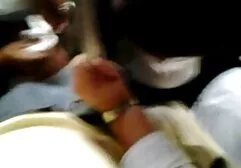 बालों वाली सेक्सी मूवी फुल एचडी हिंदी में लड़की खुद को टैक्सी ड्राइवर को देती है।