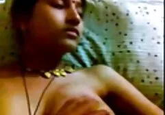 अश्वेतों की भीड़ लड़की को परेशान सेक्सी वीडियो एचडी मूवी हिंदी में करती है।