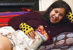 शिक्षक छात्र को बहकाता है। सेक्सी मूवी एचडी हिंदी में
